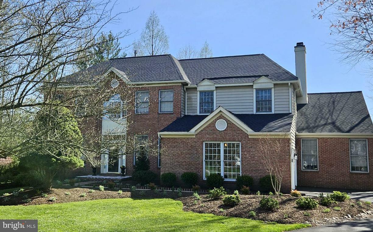 Property Photo: 709 Abbeydale Court PA 19002