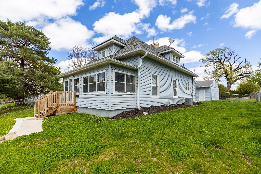 Property Photo:  1537 13th Street  IA 50314 