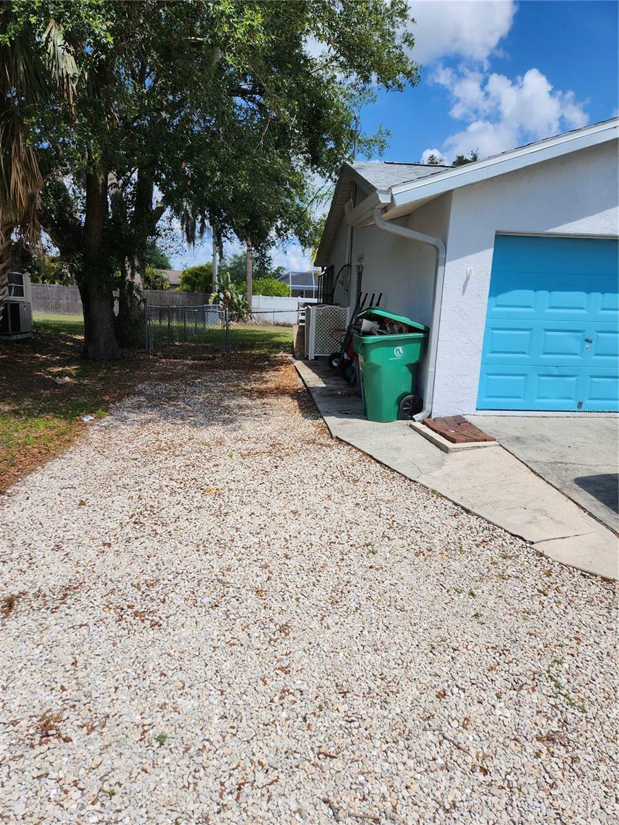 Property Photo:  1409 Sheehan Boulevard  FL 33952 