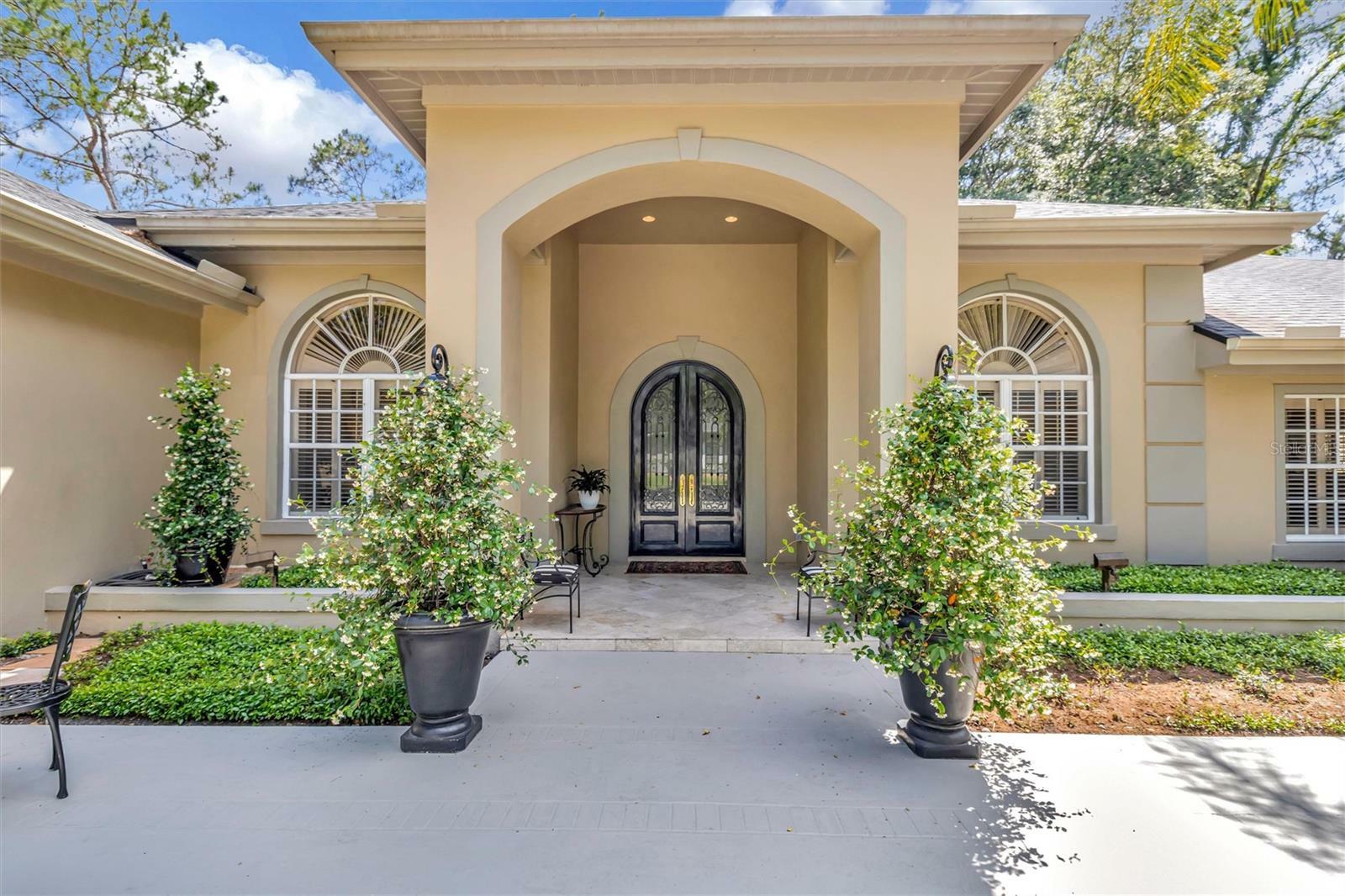 Property Photo:  6515 Stonington Drive S  FL 33647 