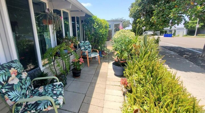 Property Photo:  3615 Vista Bella 1  CA 92057 