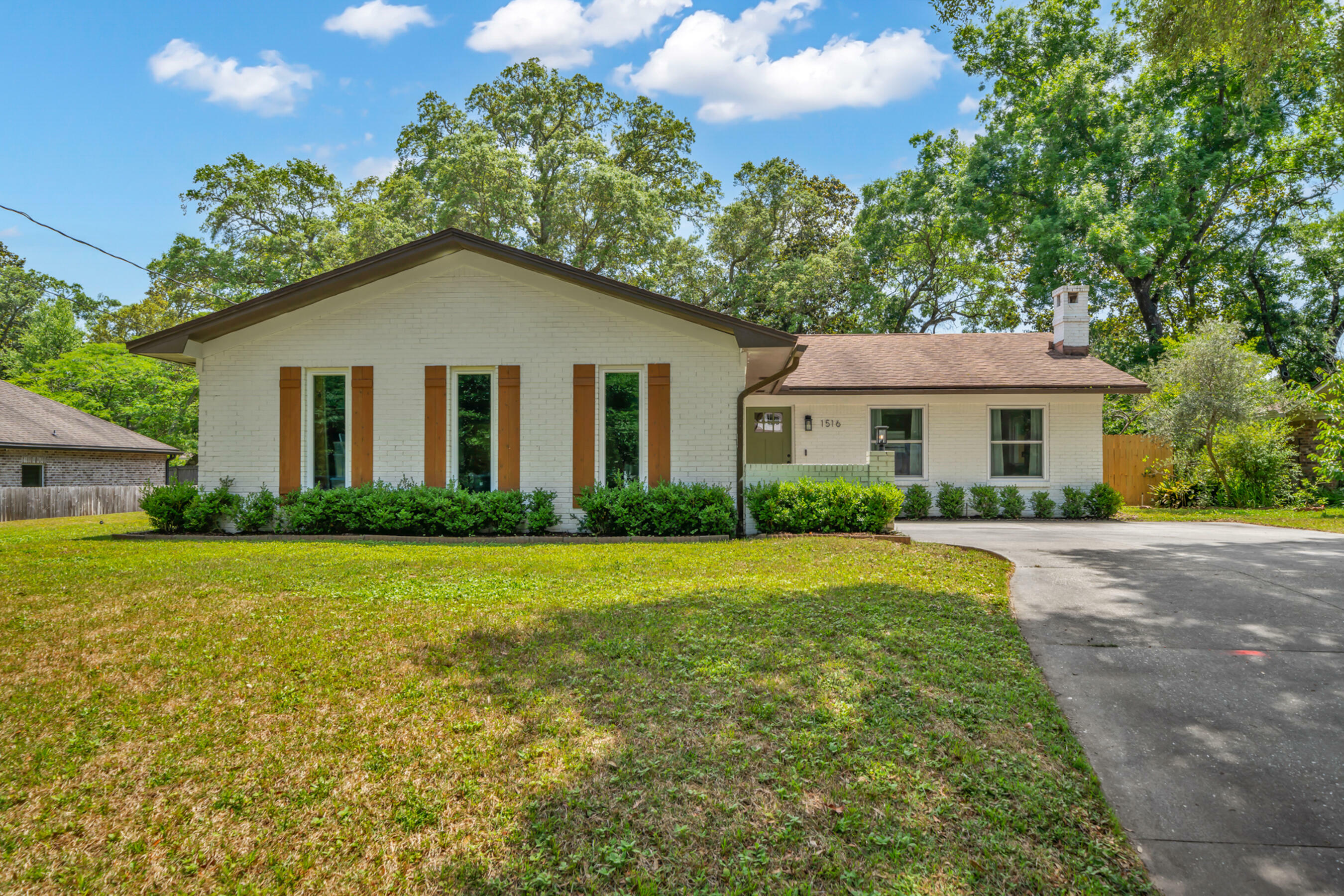 Property Photo:  1516 18th Street  FL 32578 