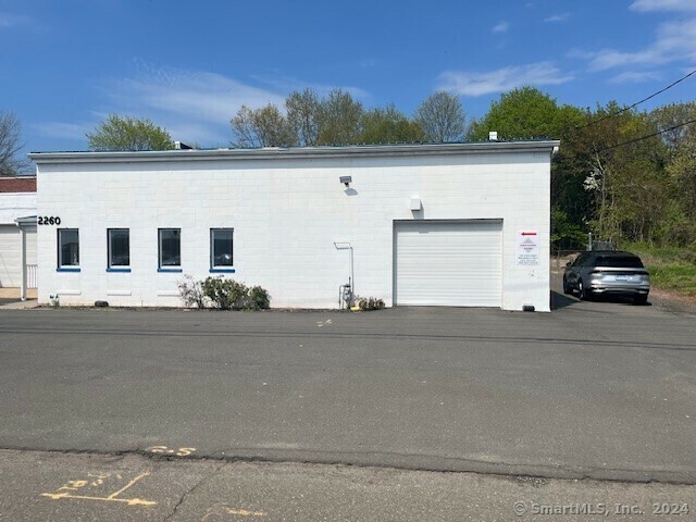 2260 State Street  Hamden CT 06517 photo