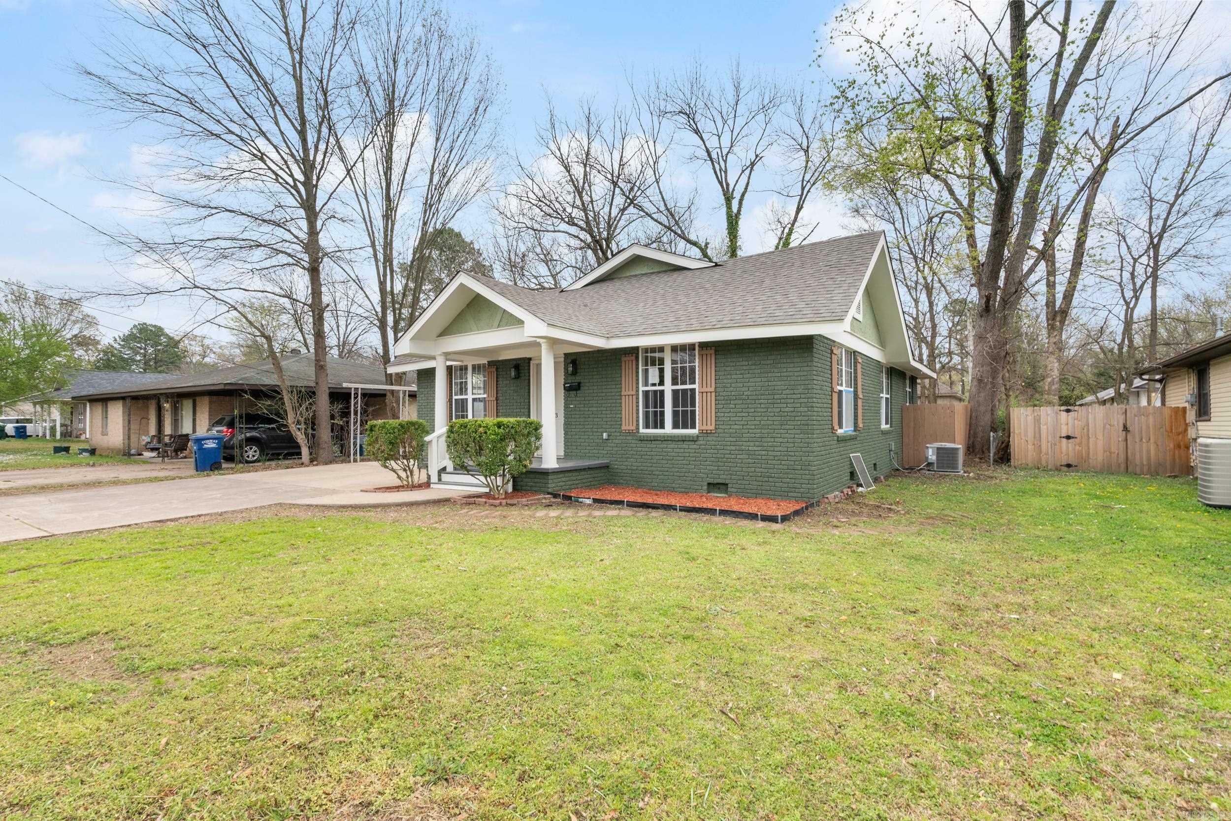 Property Photo:  1823 Independence Ave  AR 72034 