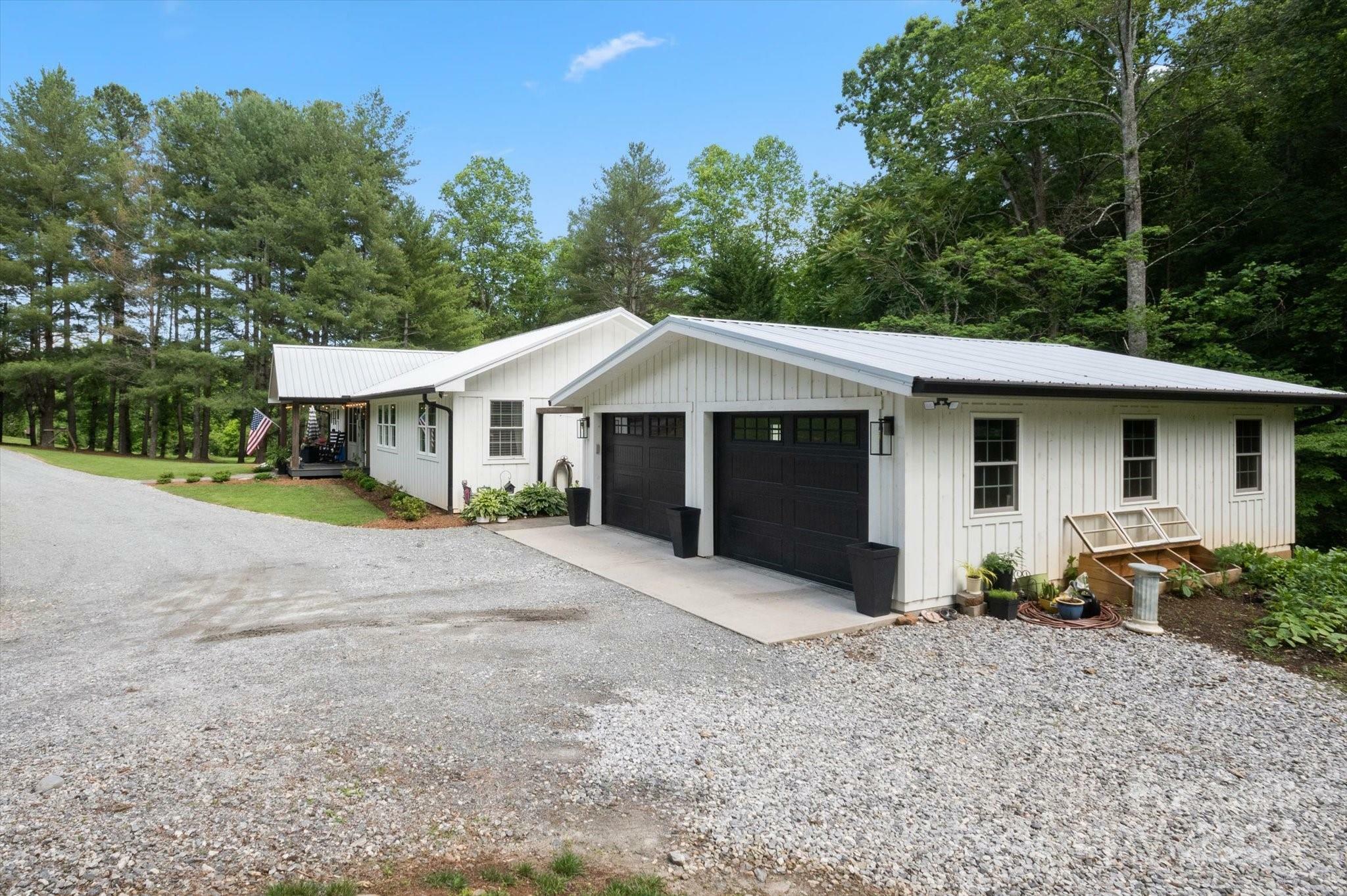 Property Photo:  495 Walker Street  NC 28722 