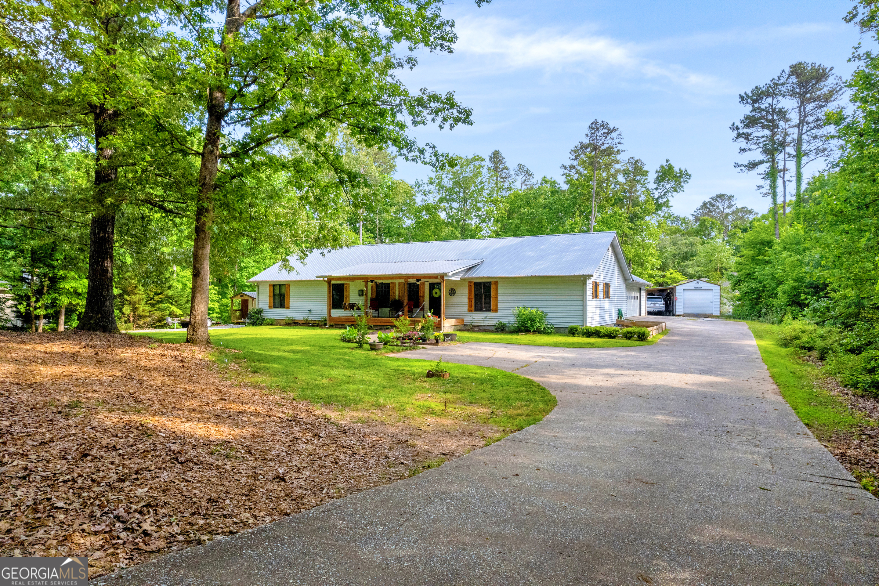 Property Photo:  958 Singing Hills Drive  GA 30523 