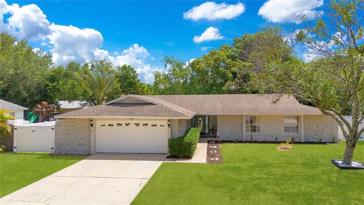 Property Photo:  704 Vandergrift Drive  FL 34761 