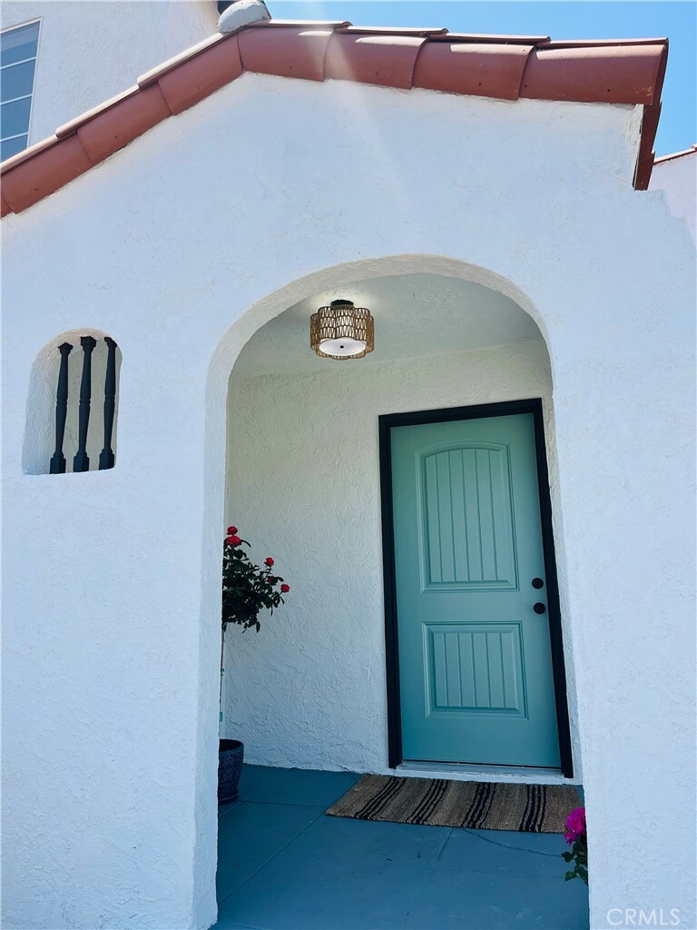 Property Photo: 6717 Cimarron Street CA 90047