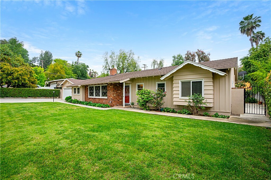 Property Photo:  2010 Rincon Avenue  CA 92506 