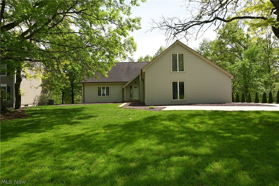 Property Photo:  181 Sawmill Run Drive  OH 44406 