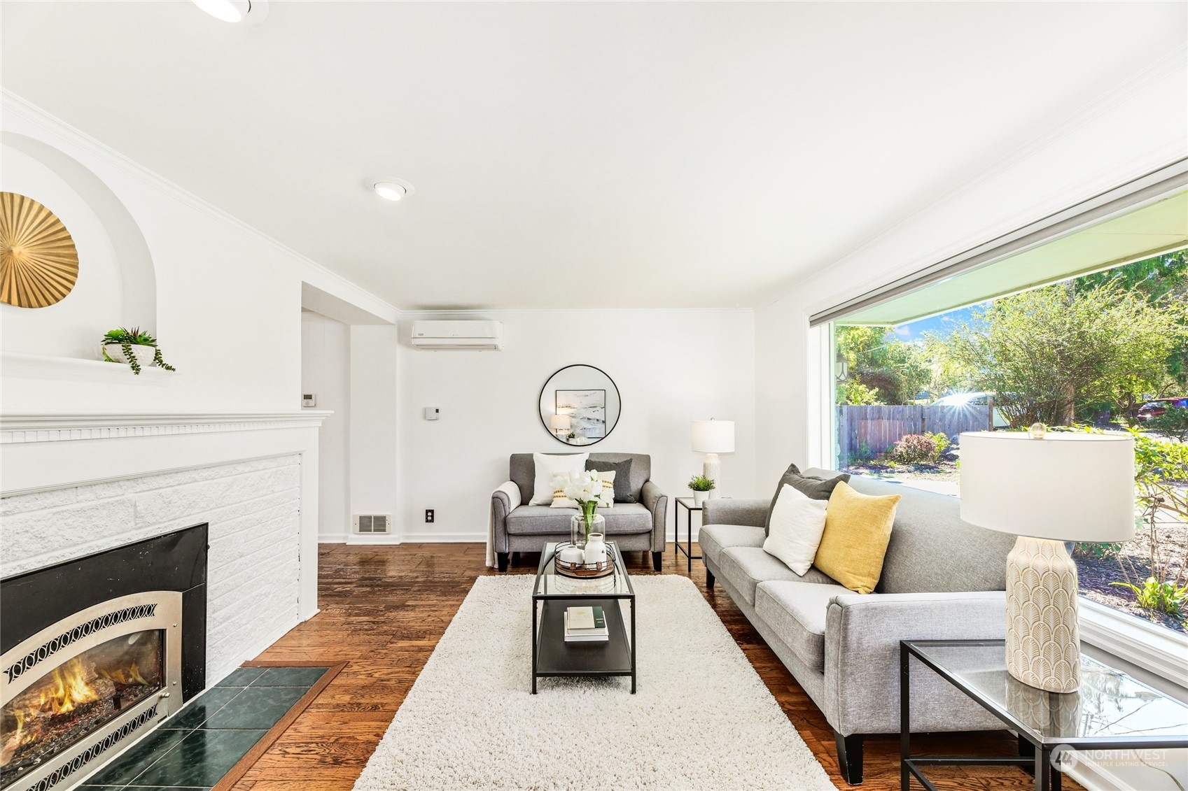 Property Photo:  118 N 181st Street  WA 98133 