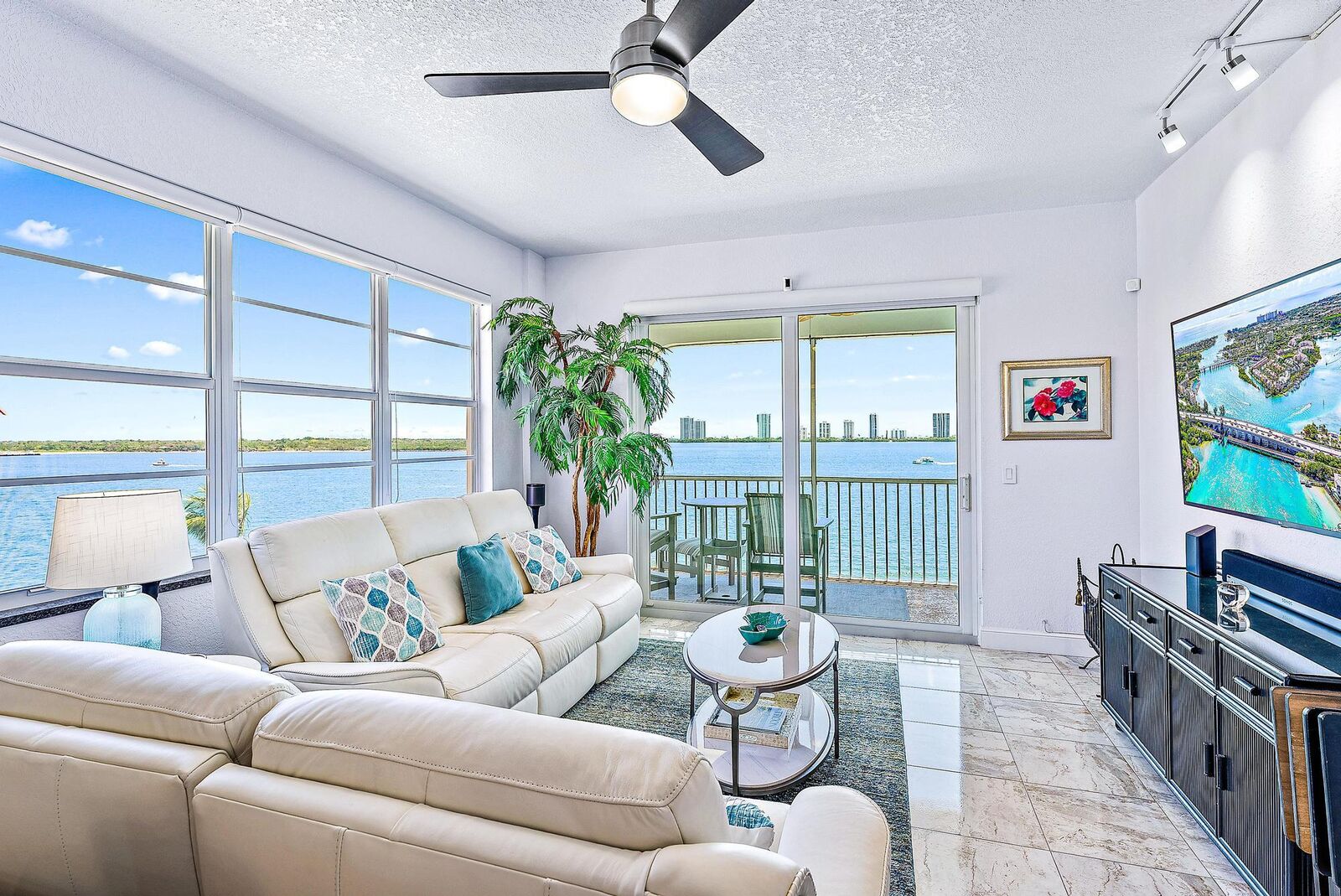 Property Photo: 100 Paradise Harbour Boulevard 501 FL 33408