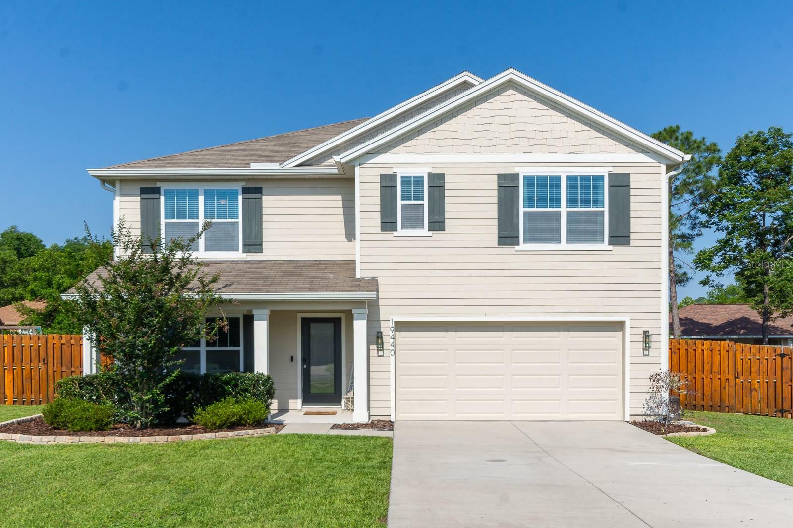 Property Photo: 19440 NW 229th Street FL 32643