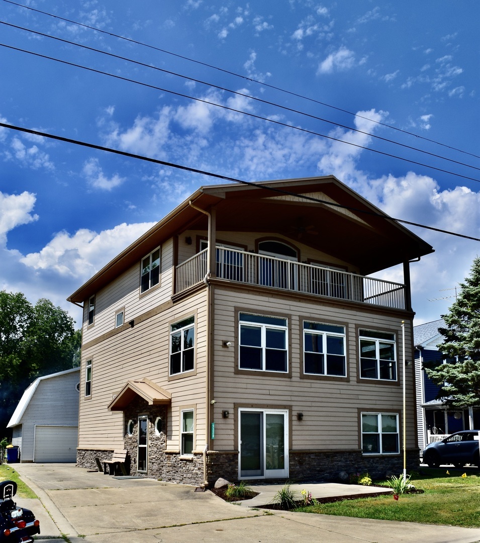 Property Photo: 5328 S County Road 210 IN 46534