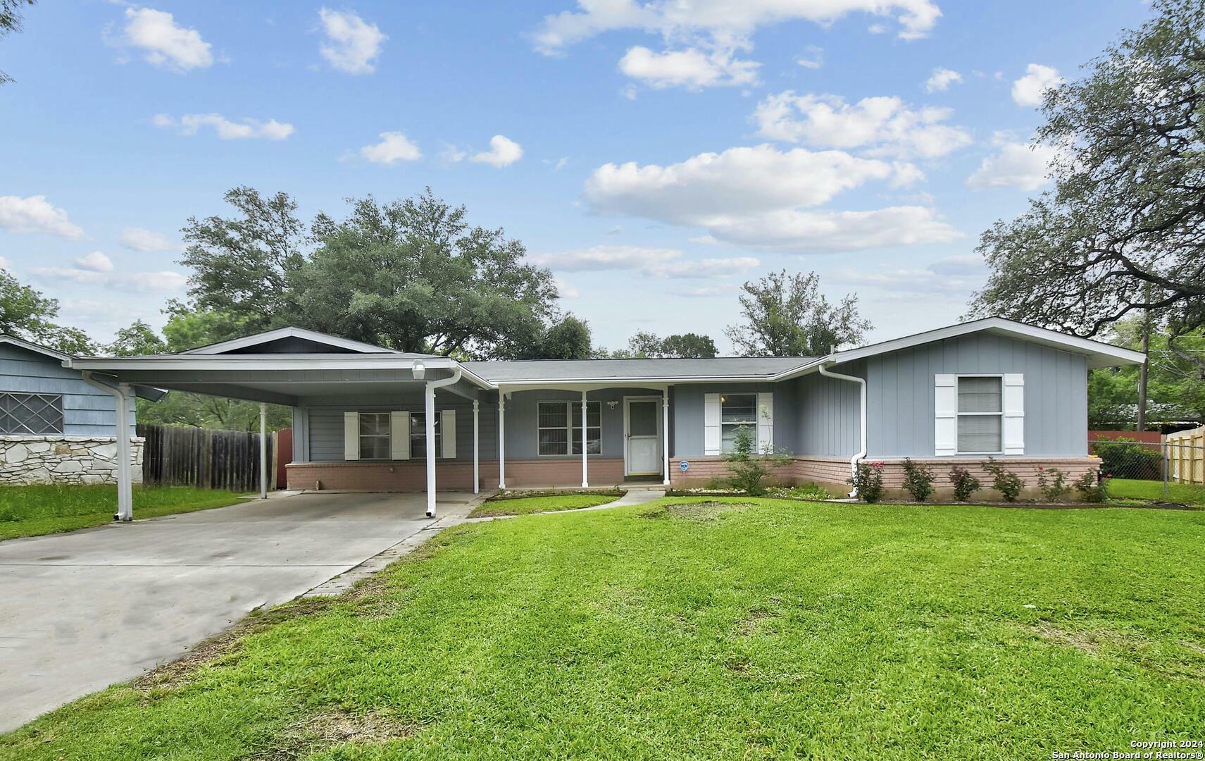 Property Photo:  9922 Chapel St  TX 78217 