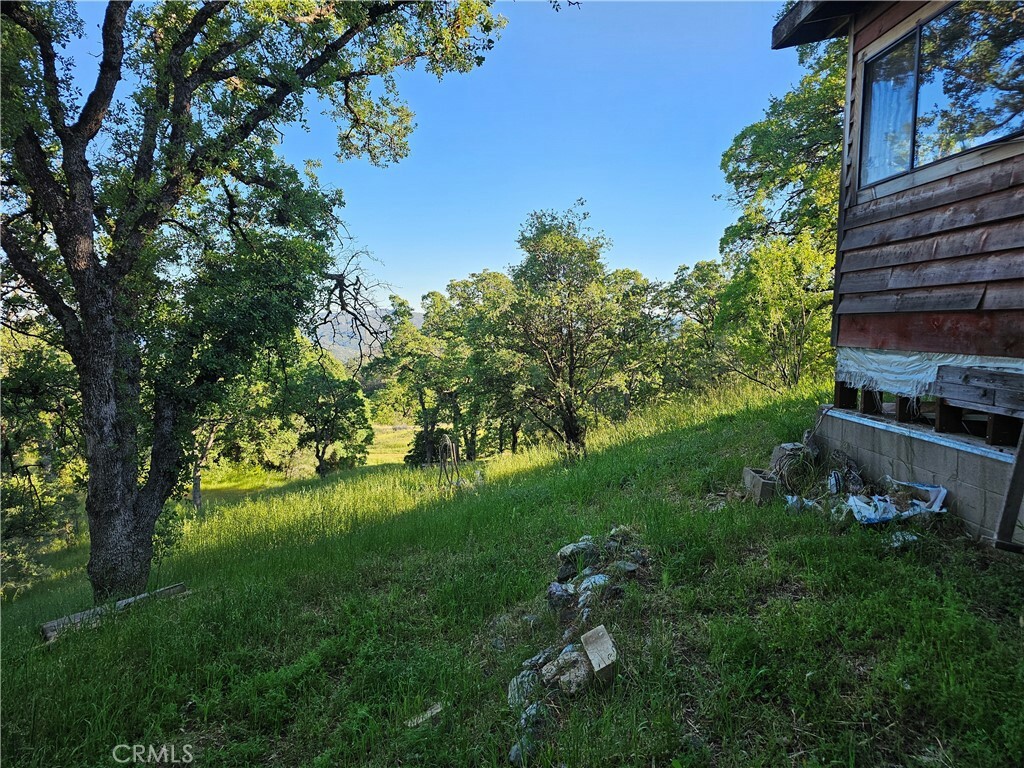 Property Photo:  728 Watertrough Road  CA 95423 