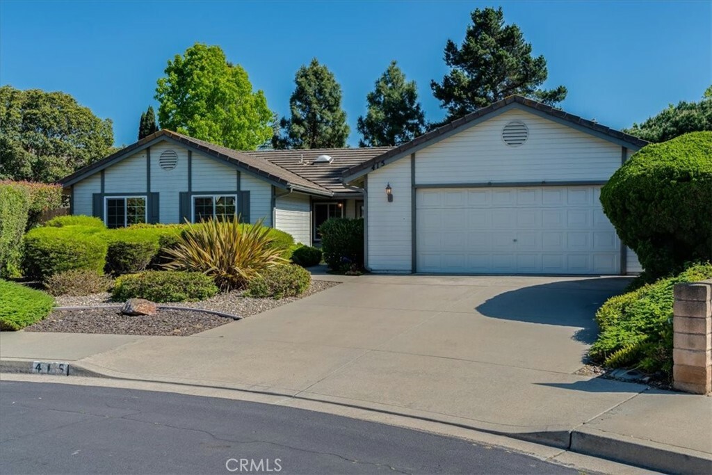 Property Photo:  415 Dan Court  CA 93454 