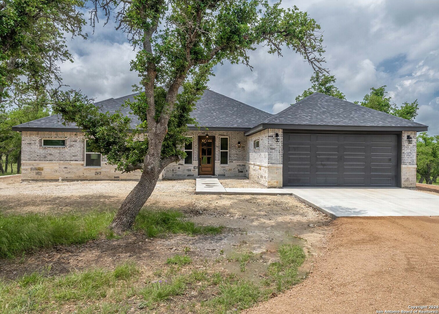 Property Photo:  265 Nott Branch Rd  TX 78631 