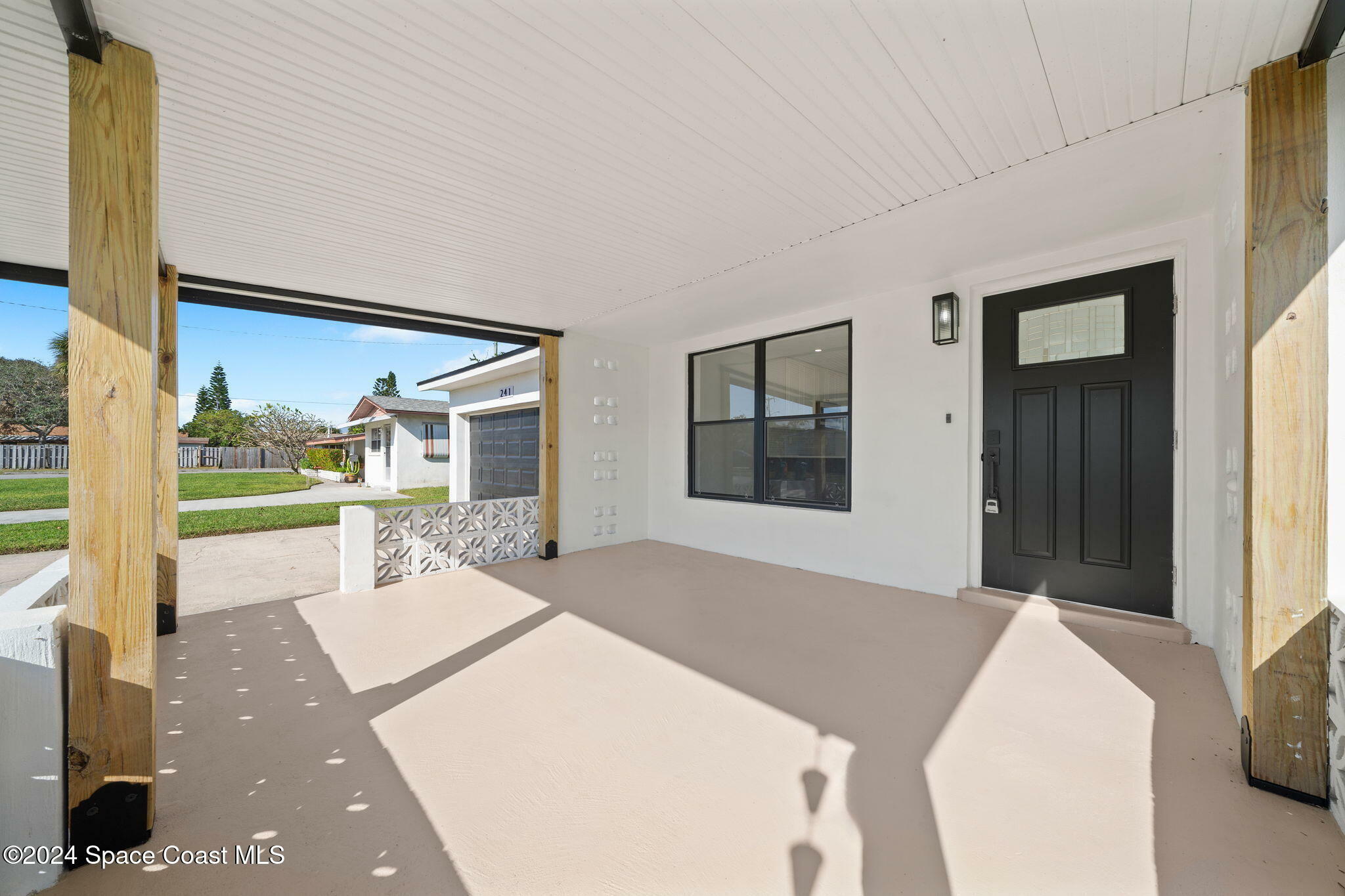 Property Photo:  241 NE 3rd Street  FL 32937 