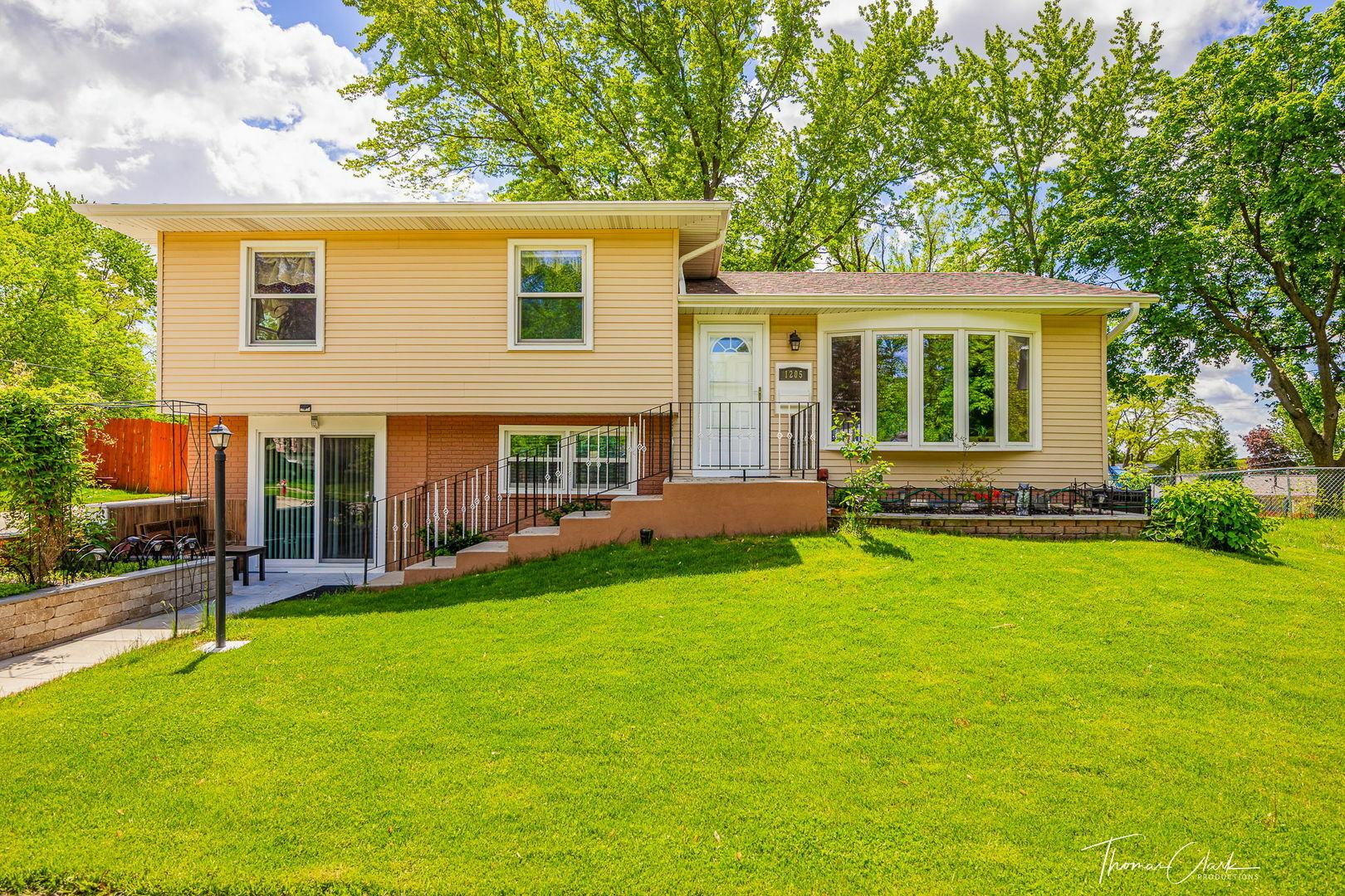 Property Photo:  1205 Klein Drive  IL 60107 