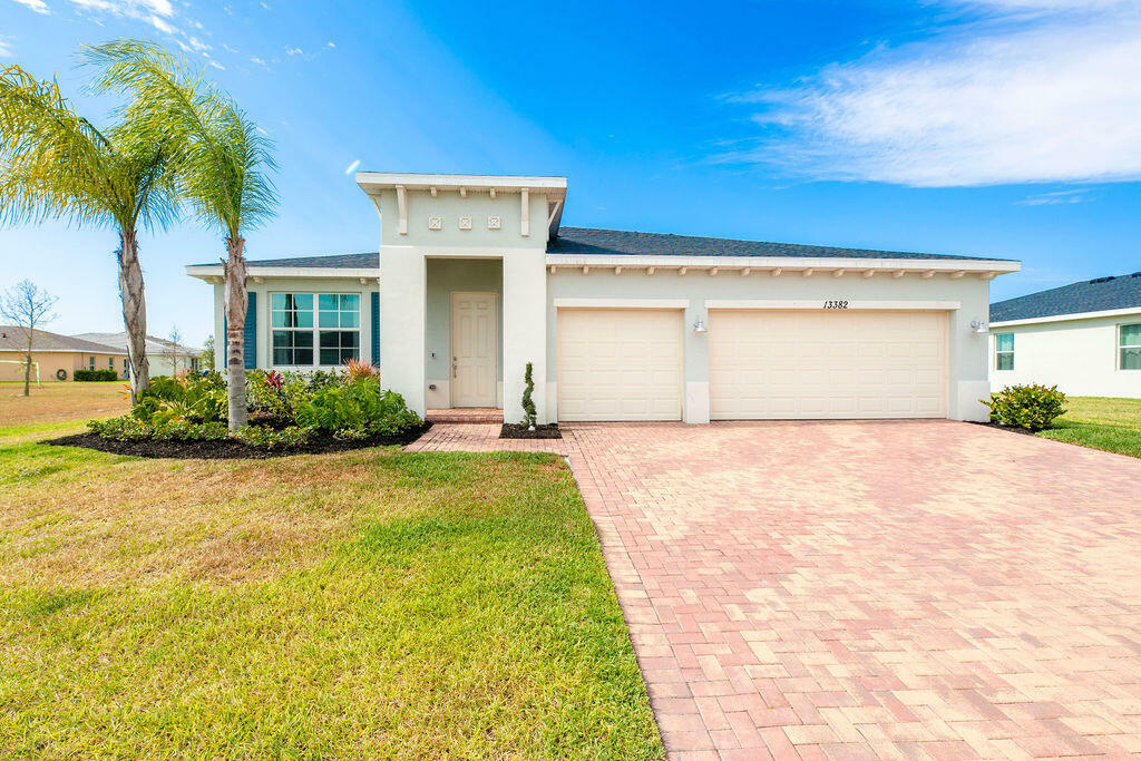 Property Photo:  13382 NW Copper Creek Drive  FL 34987 