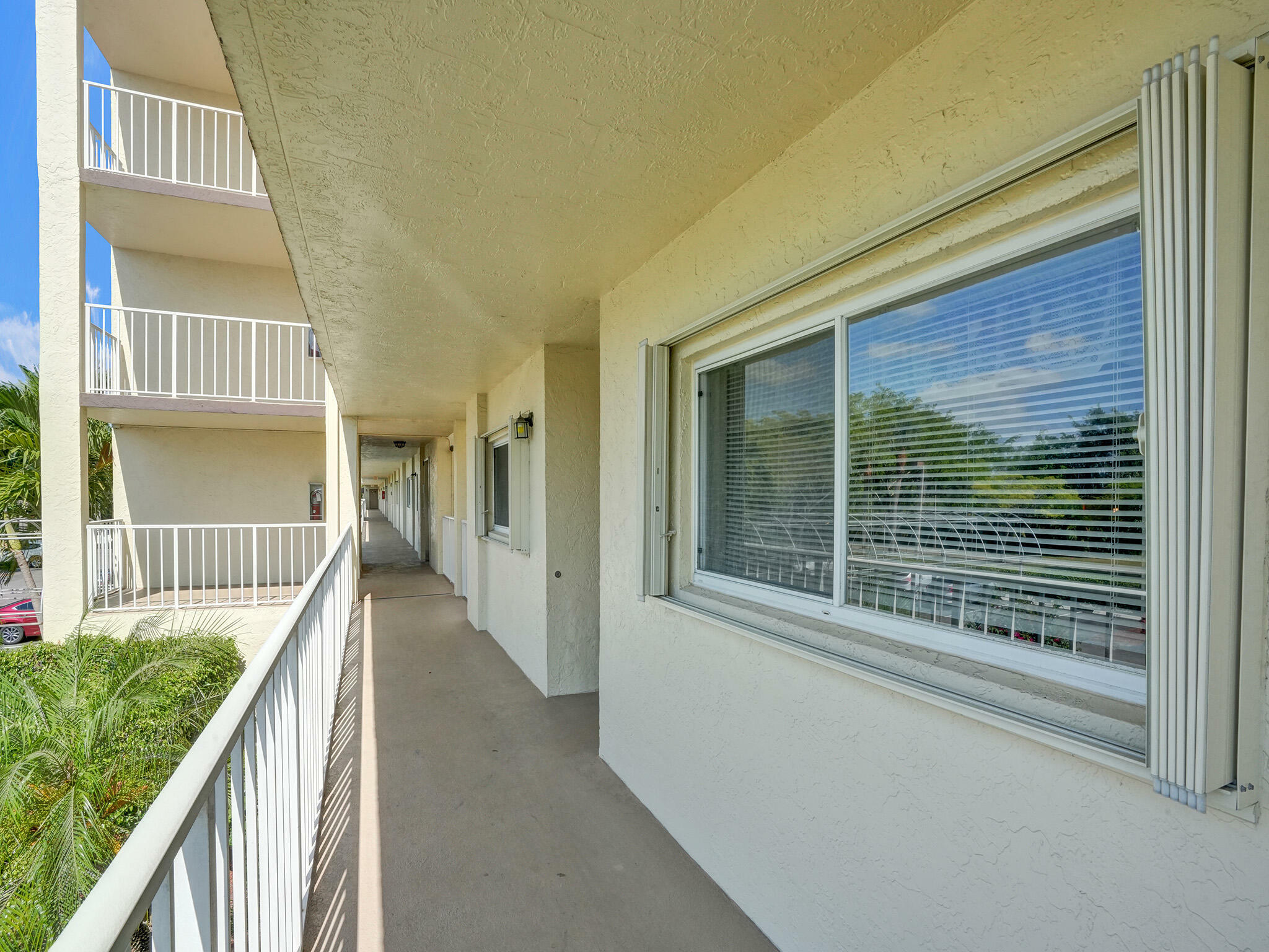 Property Photo:  4735 Lucerne Lakes Boulevard E 209  FL 33467 