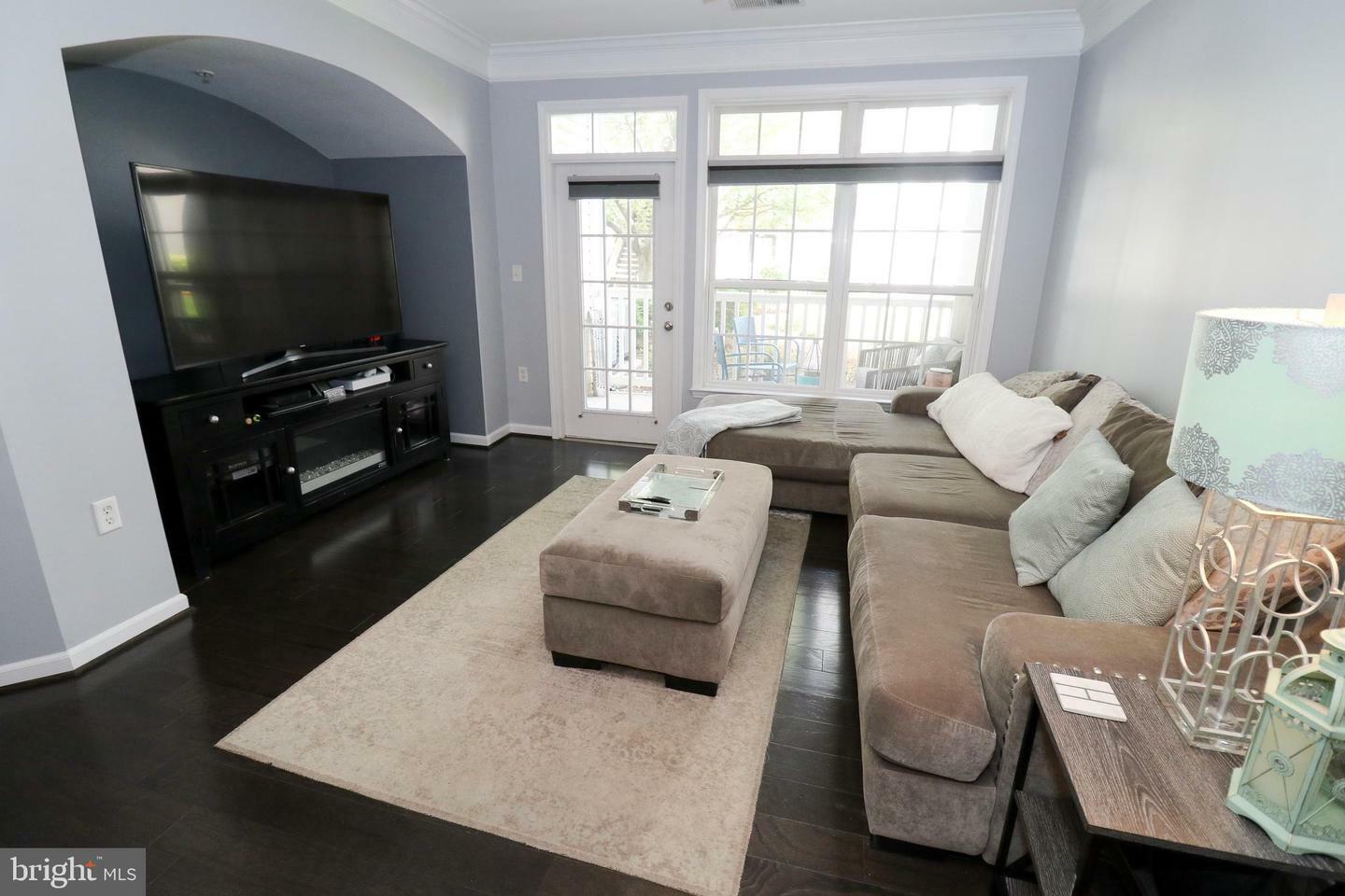 Property Photo:  508 Sunset View Terrace SE 104  VA 20175 