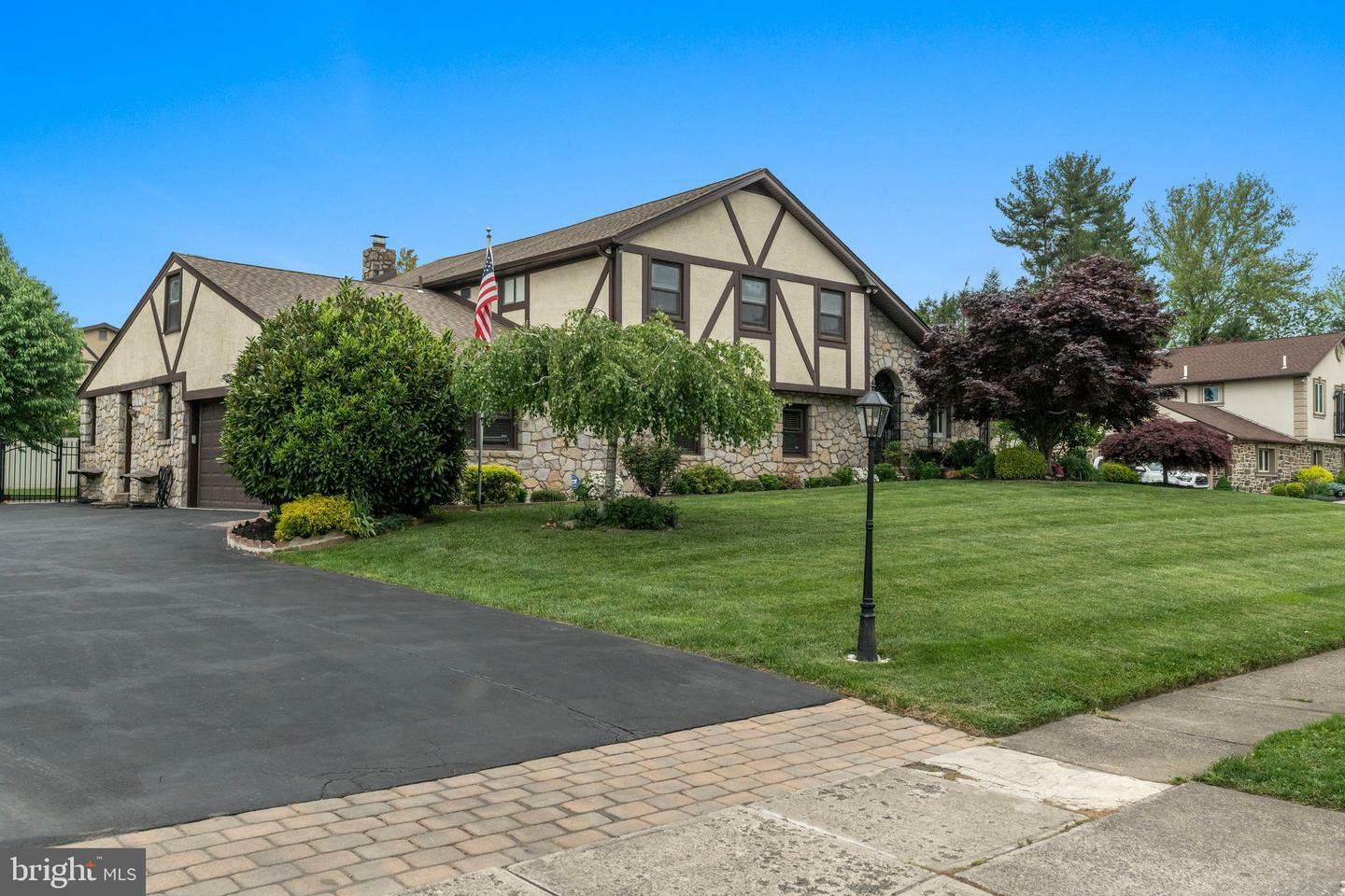 Property Photo: 3778 Wheatsheaf Road PA 19006
