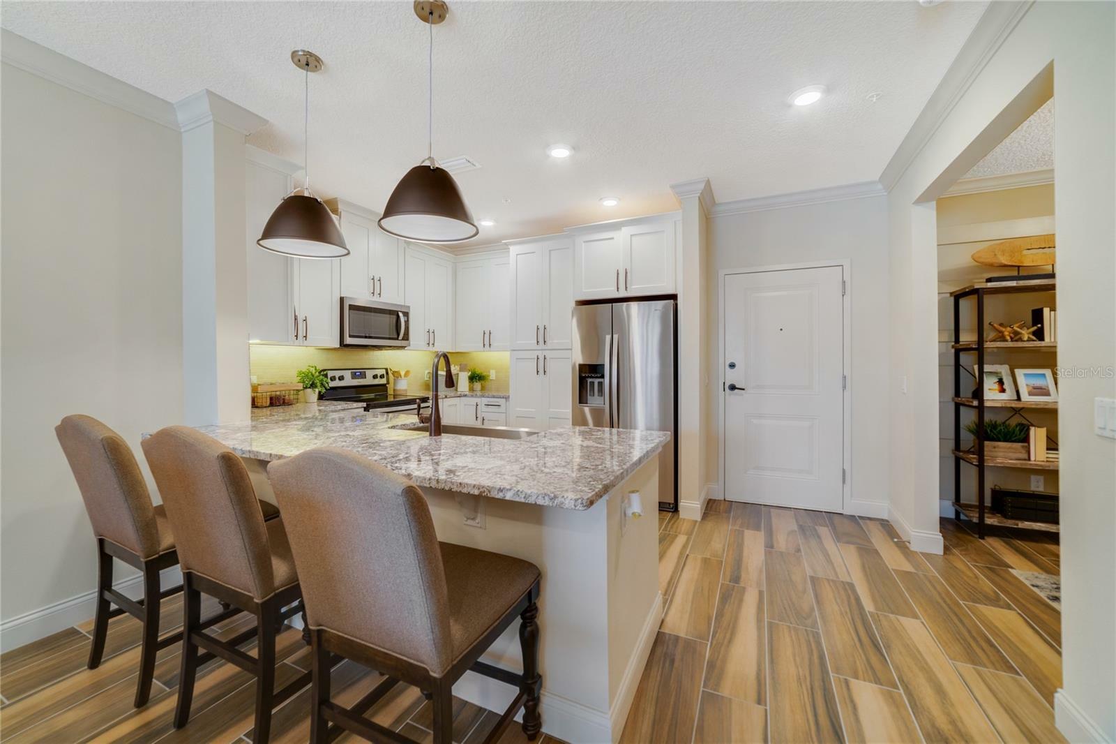 Property Photo:  7557 Laureate Boulevard 6208  FL 32827 