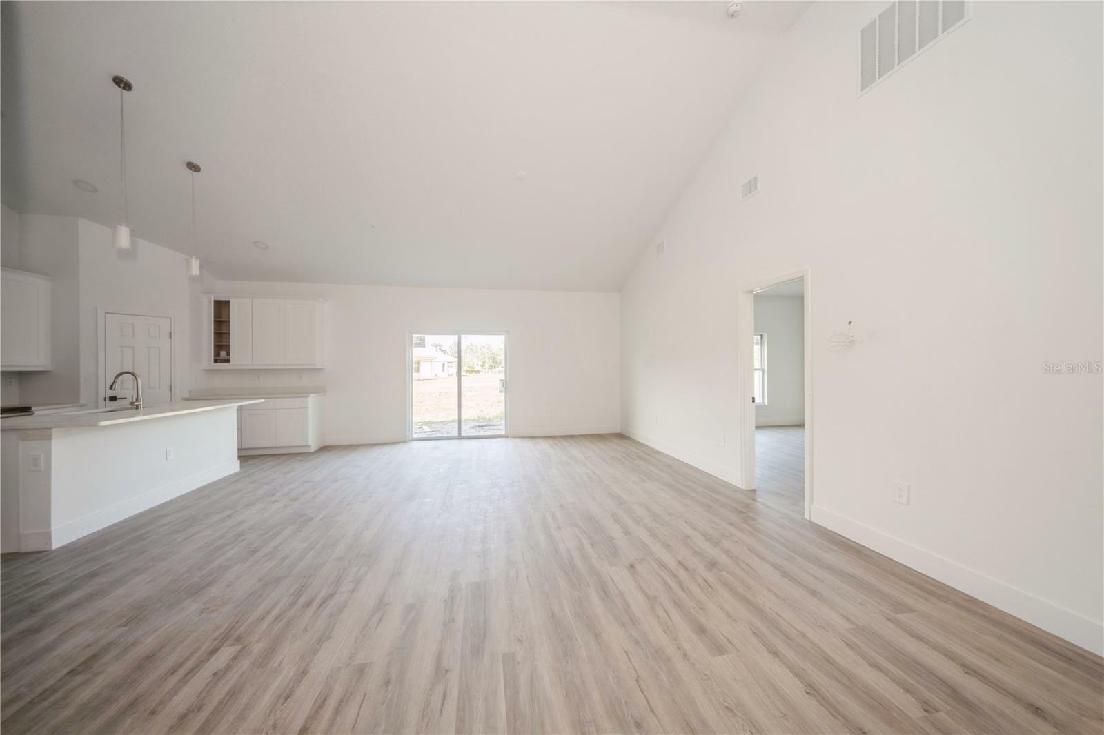 Property Photo:  421 Cinnamon Drive  FL 34759 