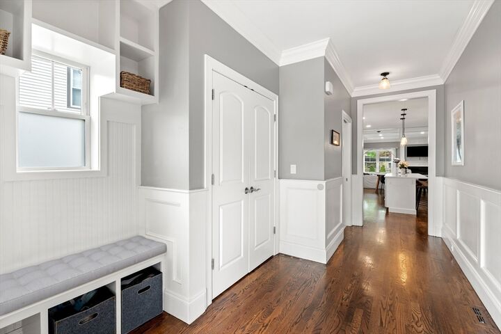 Property Photo:  14 Emerson Street 14  MA 02458 