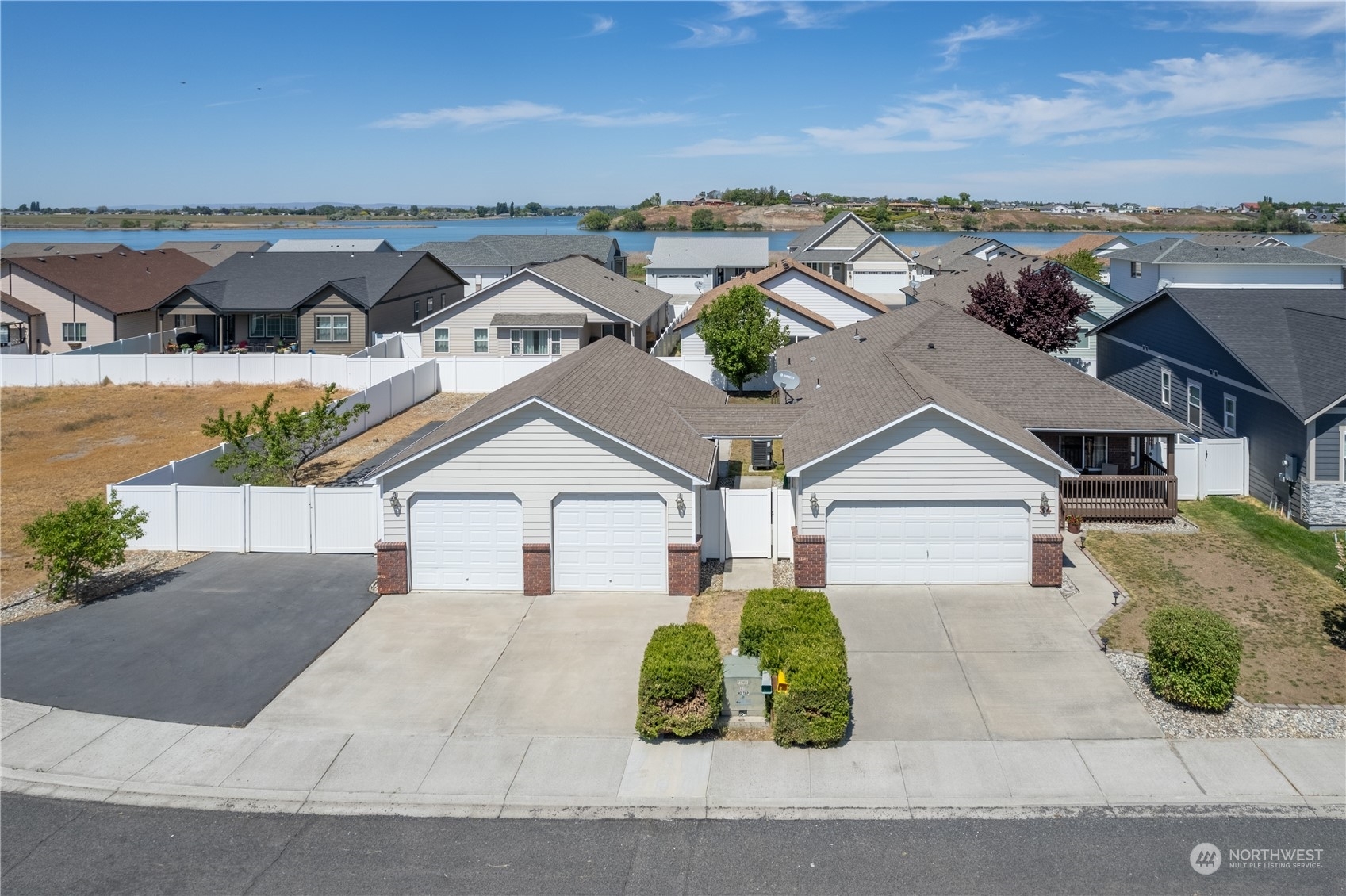 1300 W Marina Drive 34  Moses Lake WA 98837 photo