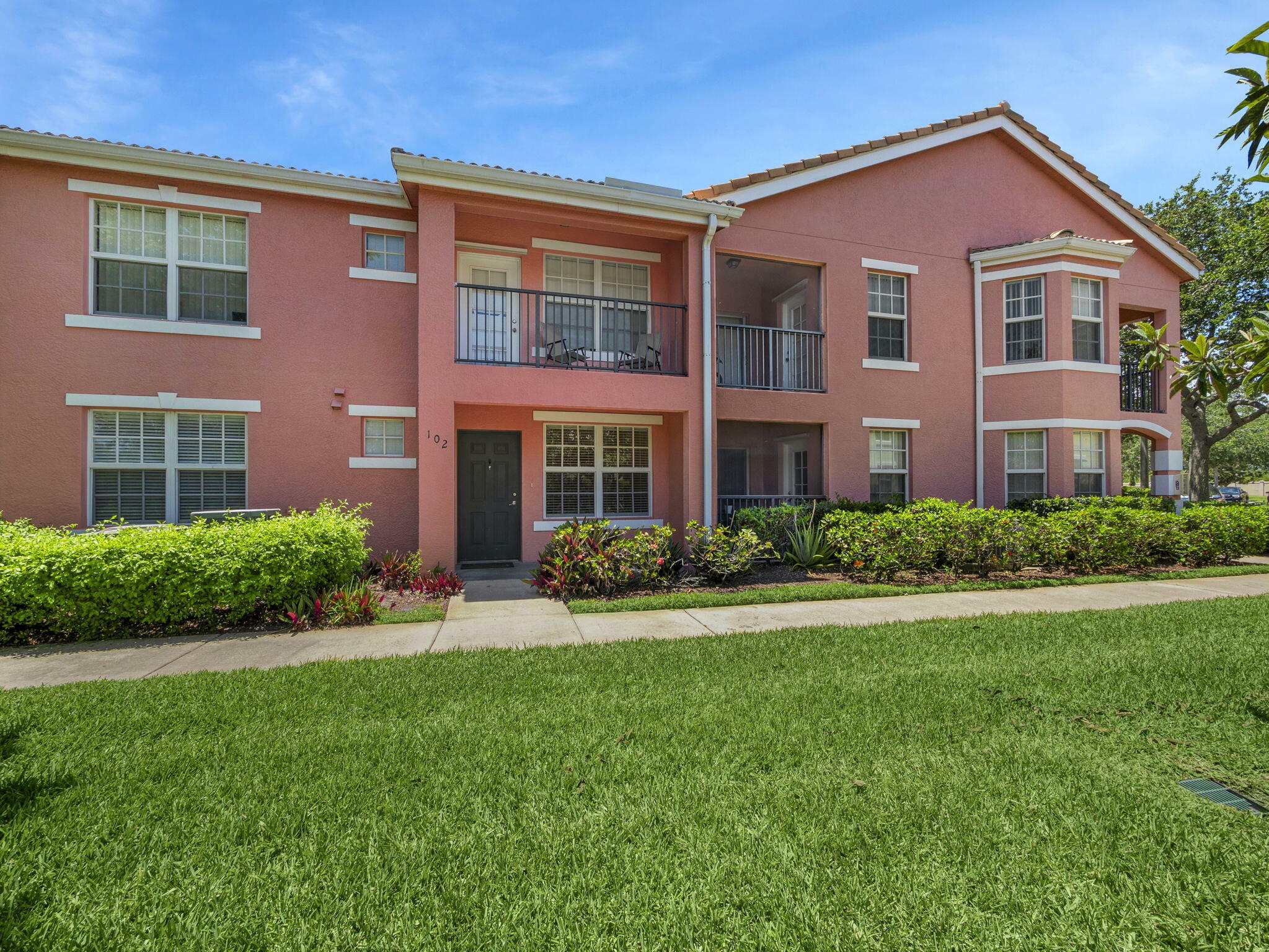 Property Photo:  138 SW Peacock Boulevard 20-102  FL 34986 