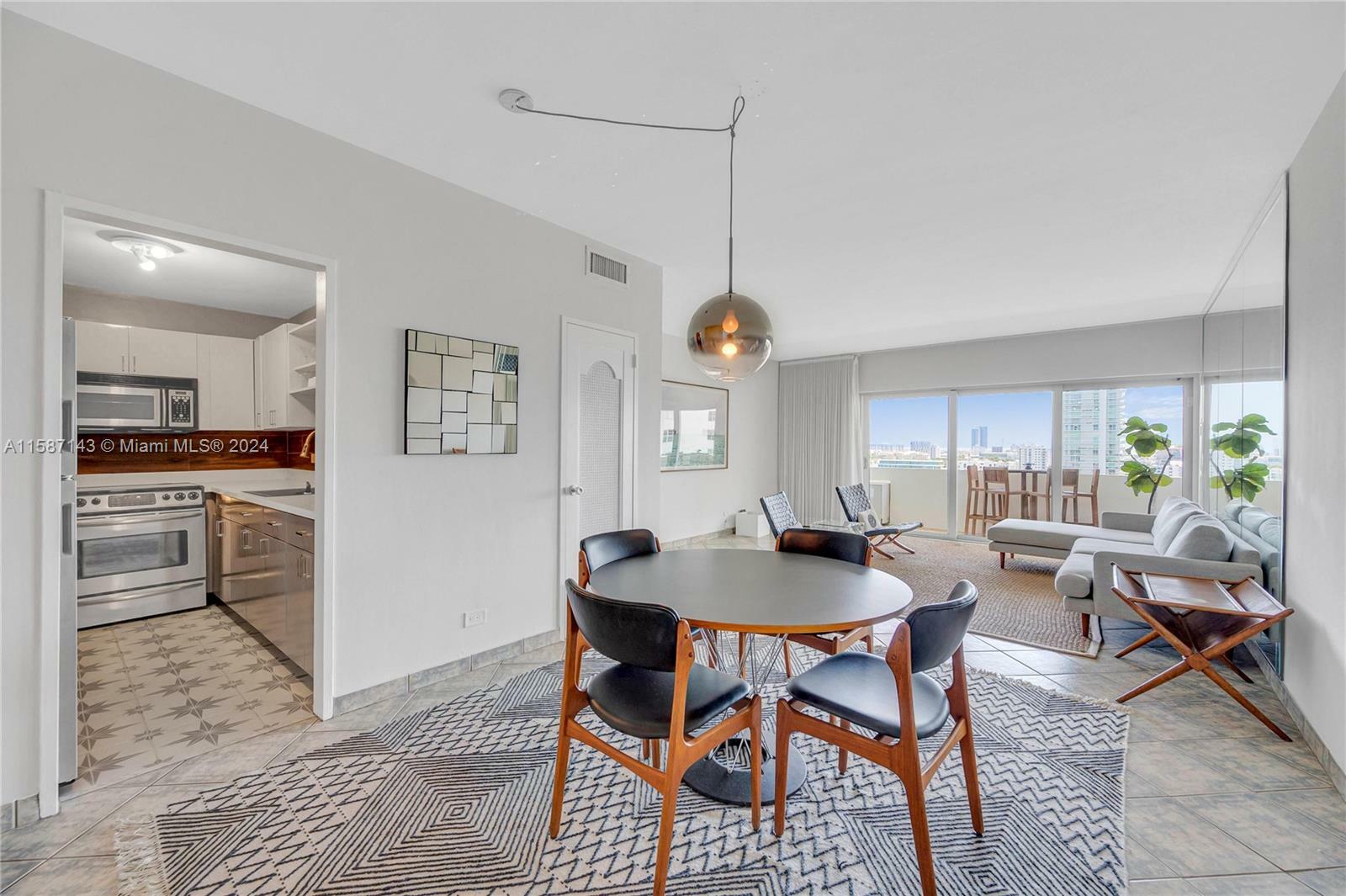 Property Photo: 3 Island Ave 14L FL 33139