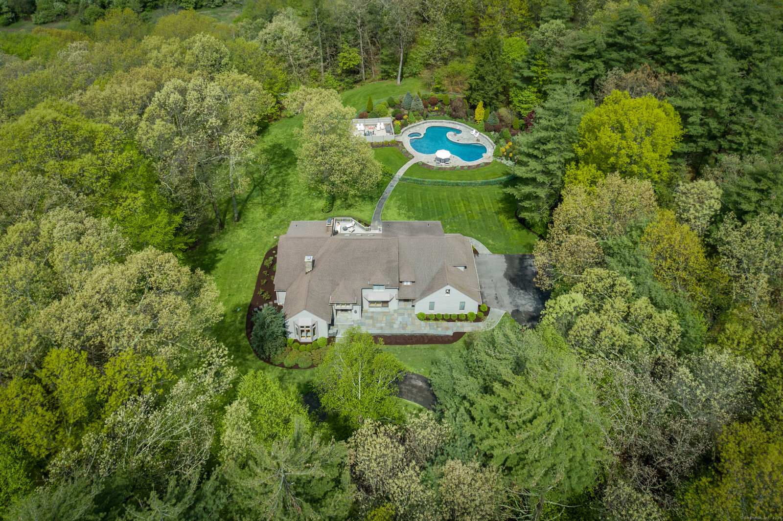 Property Photo:  43 Lord Davis Lane  CT 06001