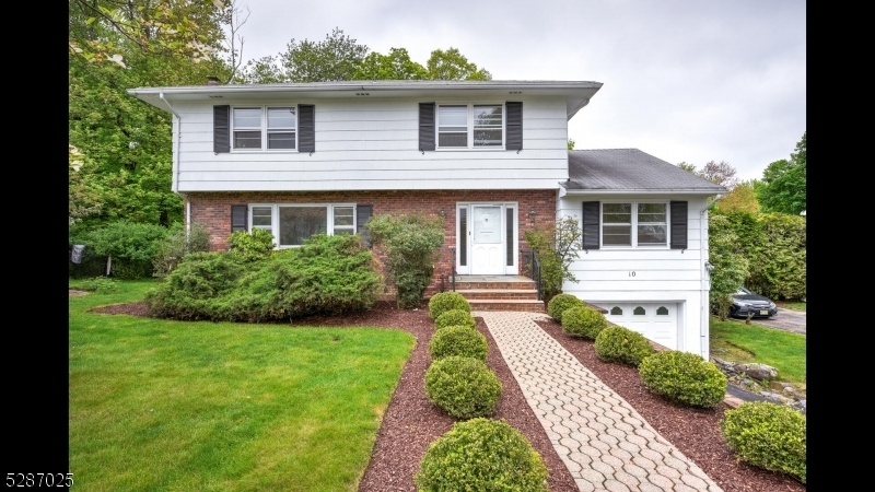 Property Photo:  10 Lenape Ave  NJ 07866 