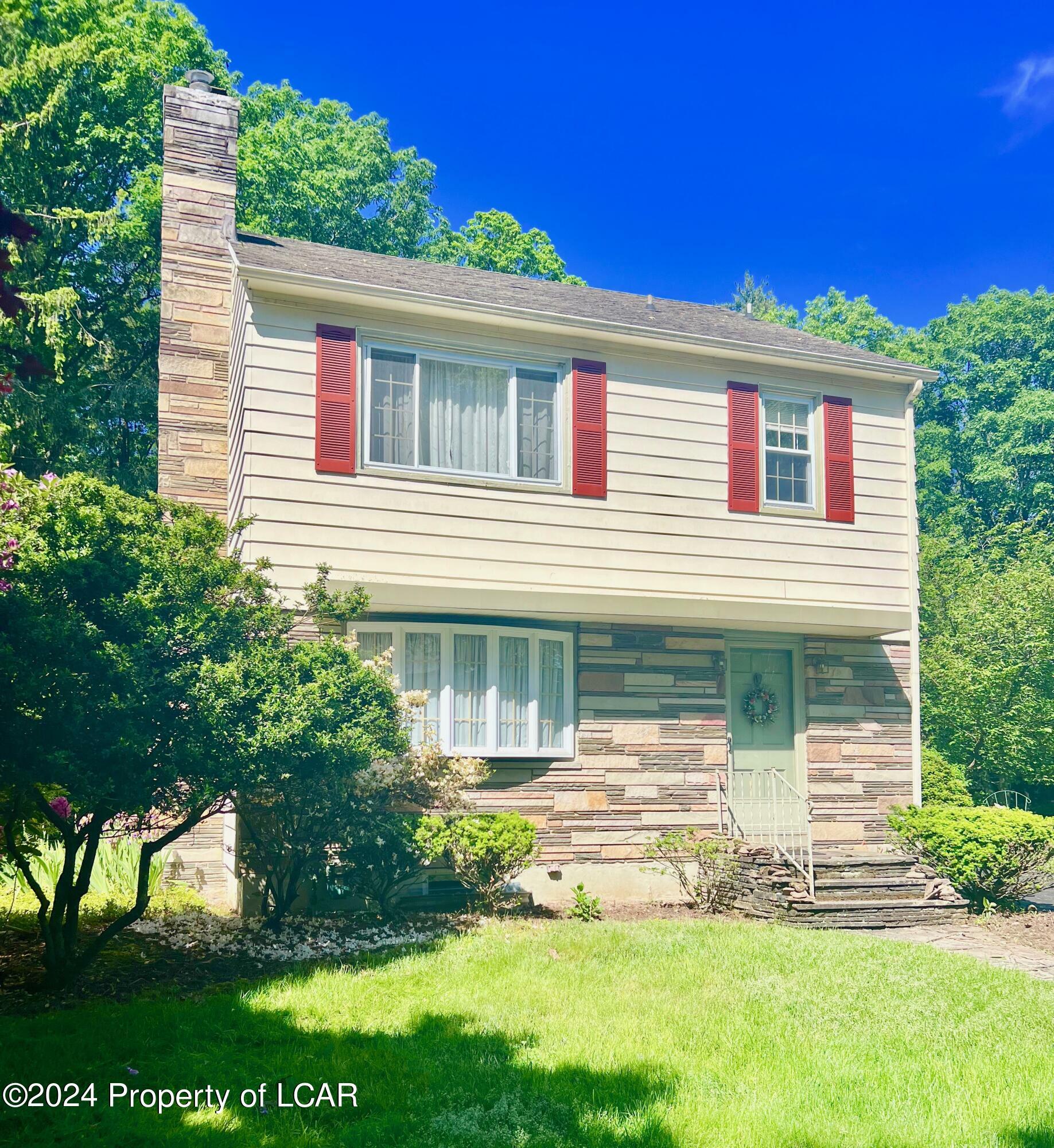 Property Photo:  92 Elmcrest Drive  PA 18612 