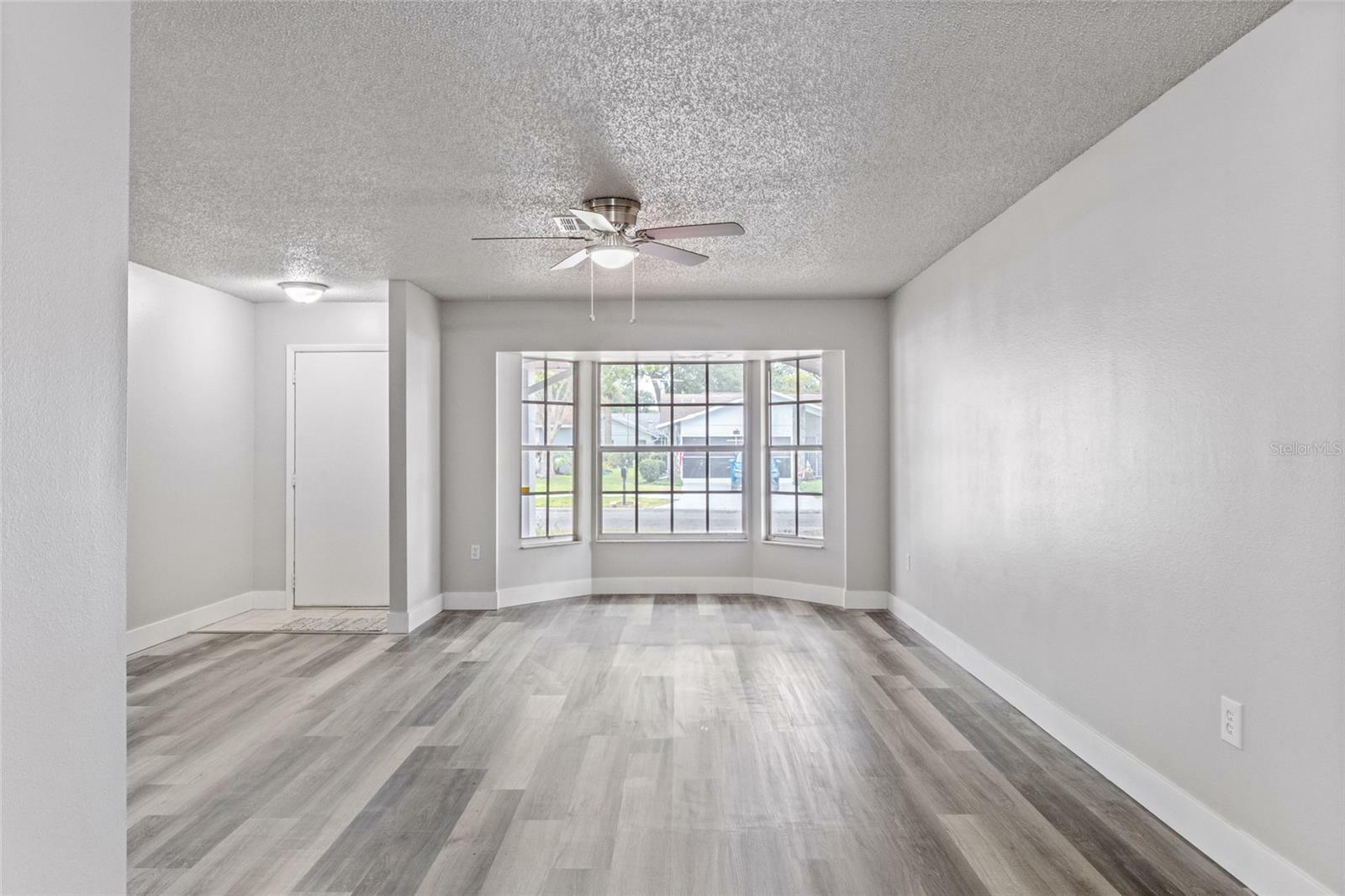 Property Photo: 11125 Rollingwood Drive FL 34668