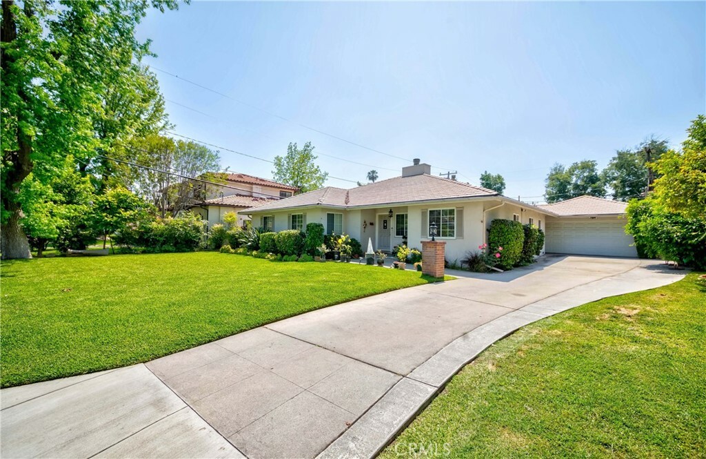 Property Photo:  2415 El Capitan Avenue  CA 91006 