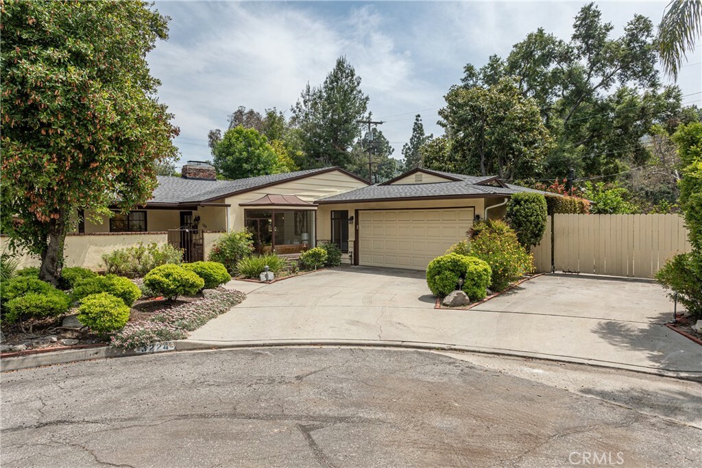 Property Photo:  3224 Park Vista Drive  CA 91214 