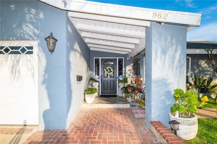 Property Photo:  962 N Del Sol Lane  CA 91765 