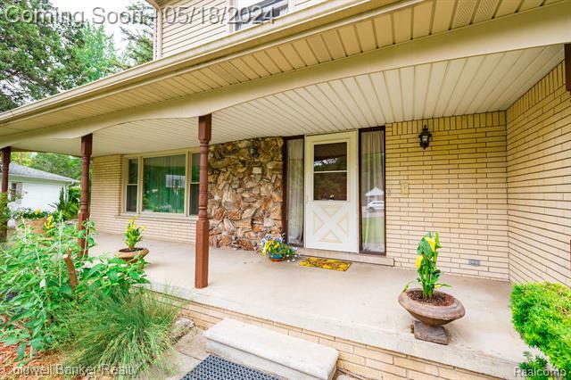 Property Photo:  14052 Warner Court  MI 48154 