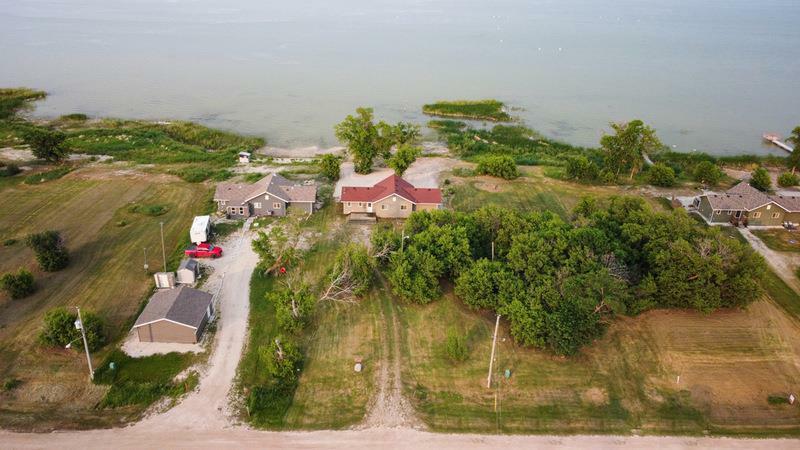 Property Photo:  85 Beckville Beach Drive  MB R0H 0B0 