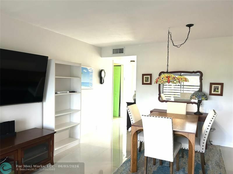 Property Photo:  2711 NW 104th Ave 406  FL 33322 