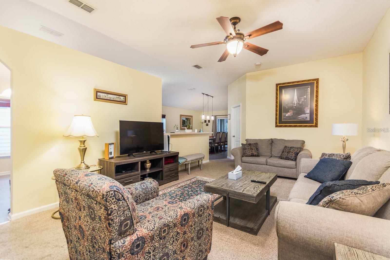 Property Photo: 4867 NW 81st Avenue FL 32653