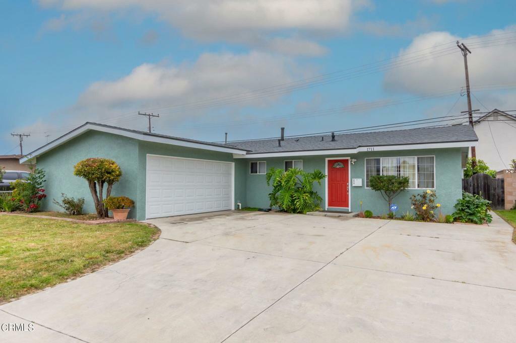 Property Photo:  1711 W Birch Street  CA 93035 