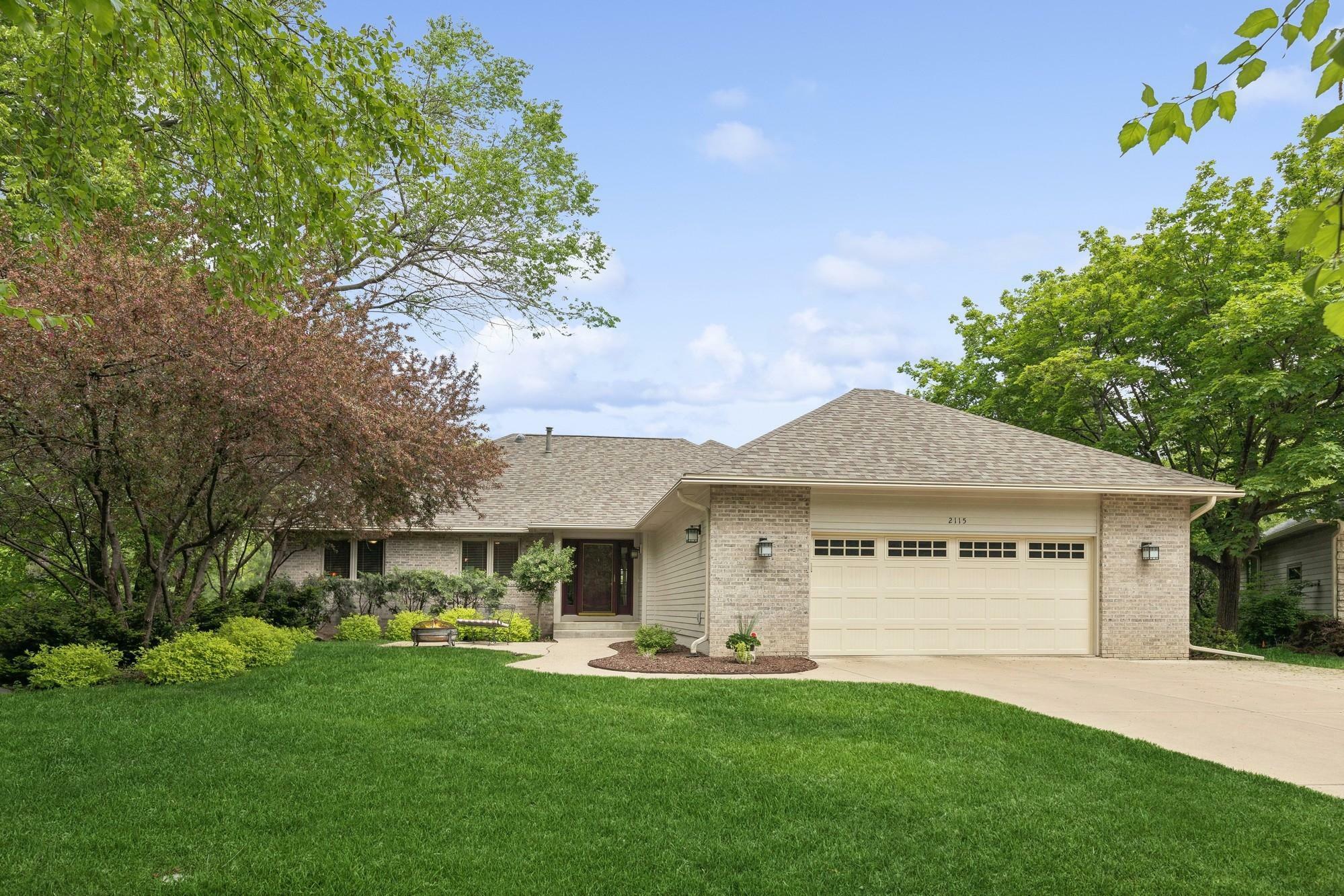 Property Photo:  2115 Taylor Court  MN 55057 