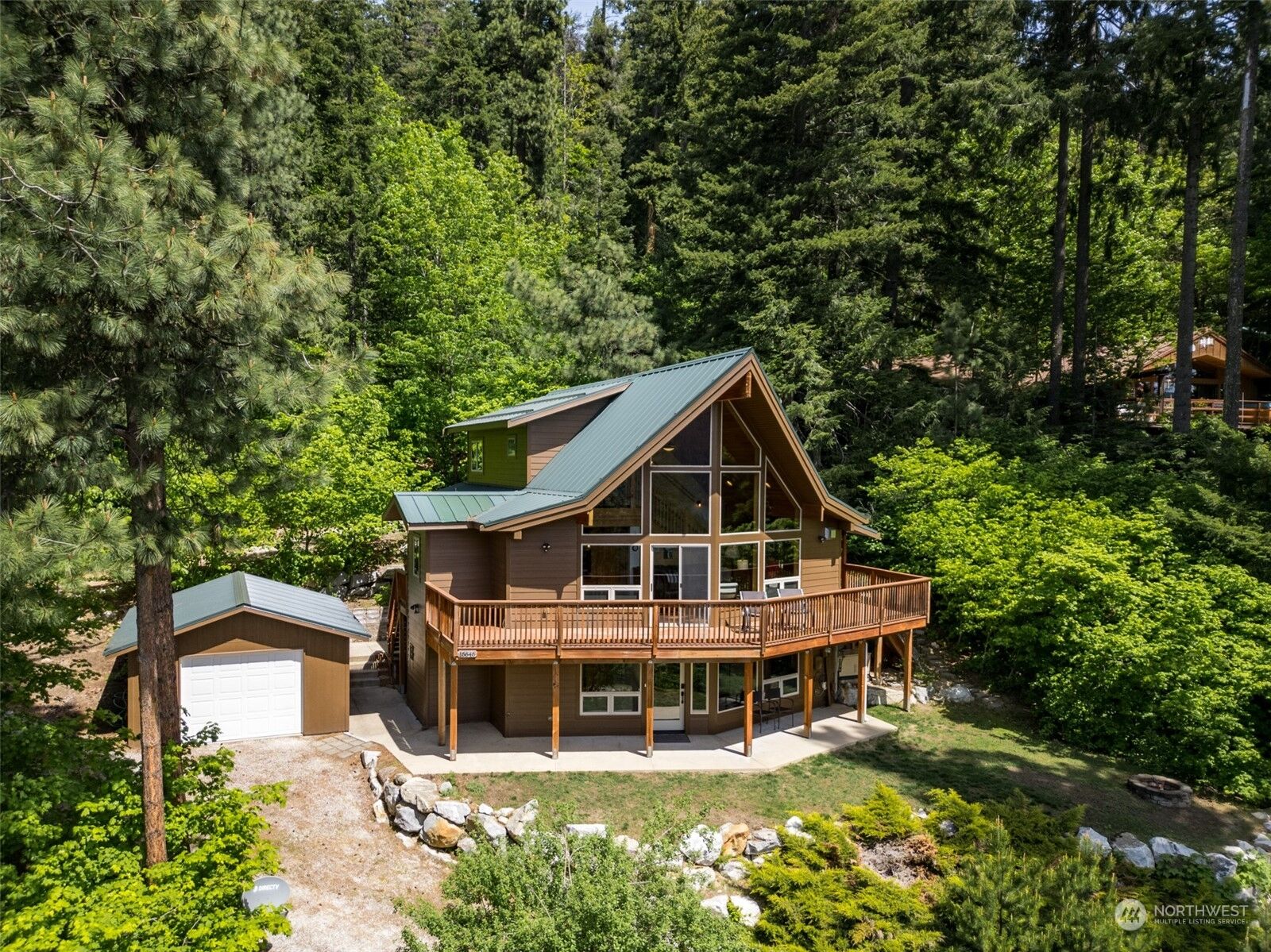 Property Photo:  16646 Lakeview Drive  WA 98826 