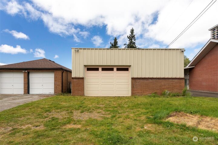 Property Photo:  5245  A Street  WA 98408 