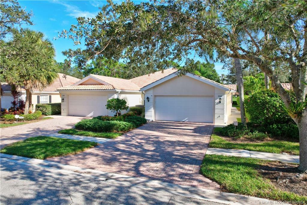 Property Photo:  956 SW Tamarrow Place  FL 34997 